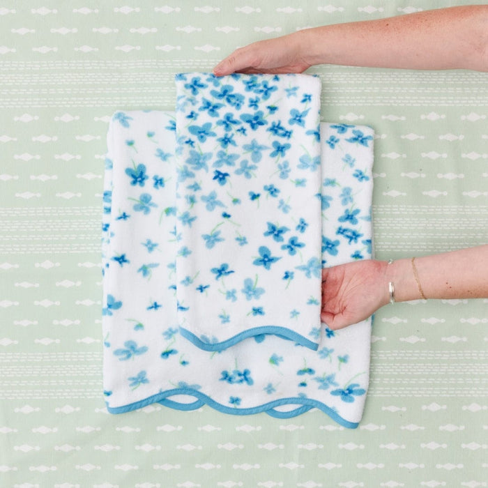 Floral Scallop Hand Towels (pair)