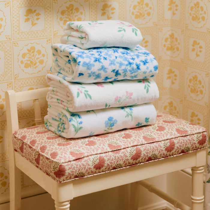 Floral Scallop Hand Towels (pair)