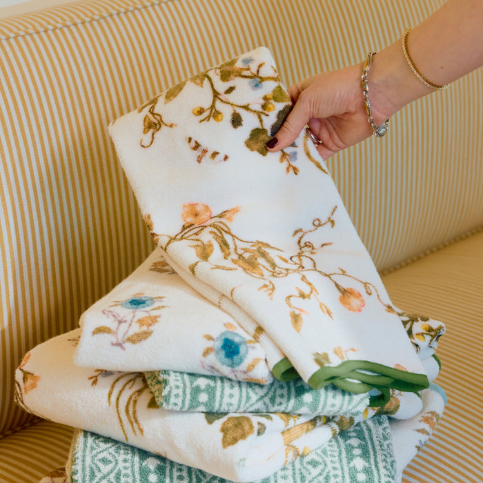 Leah O'Connell x Weezie Floral Scallop Hand Towels (pair)