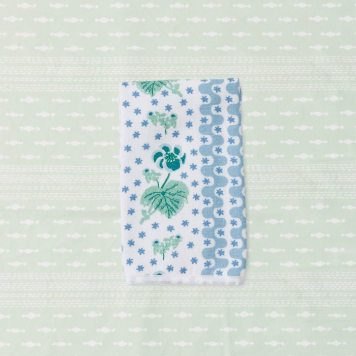 Lulie Wallace x Weezie Powder Bath Towel