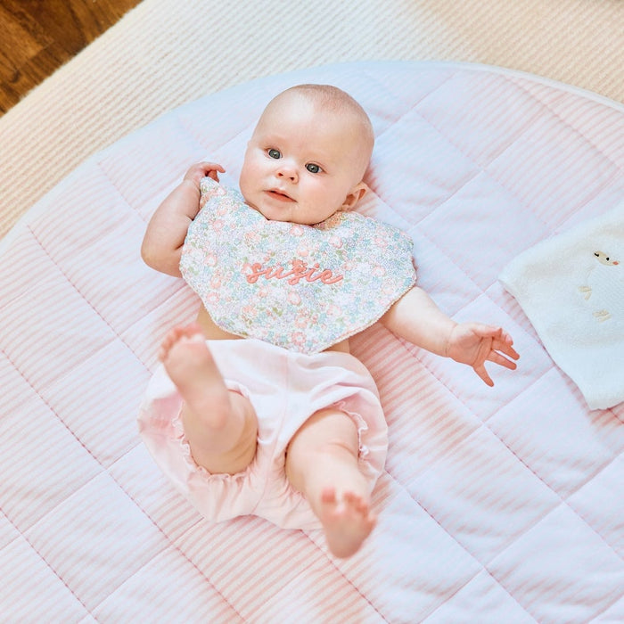 Scallop Bib