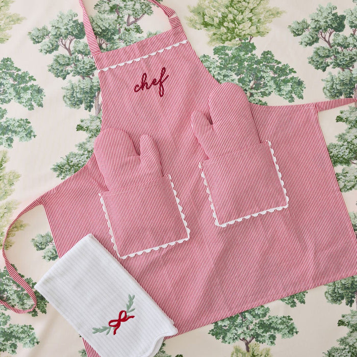 Women’s Apron and Oven Mitt Set